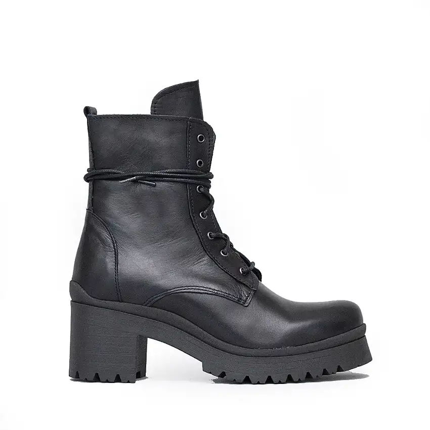 D-red Anfibio Allacciato Nero Donna